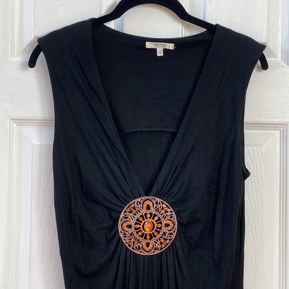 Black Tunic with Embellishment - Picture 2 of 4